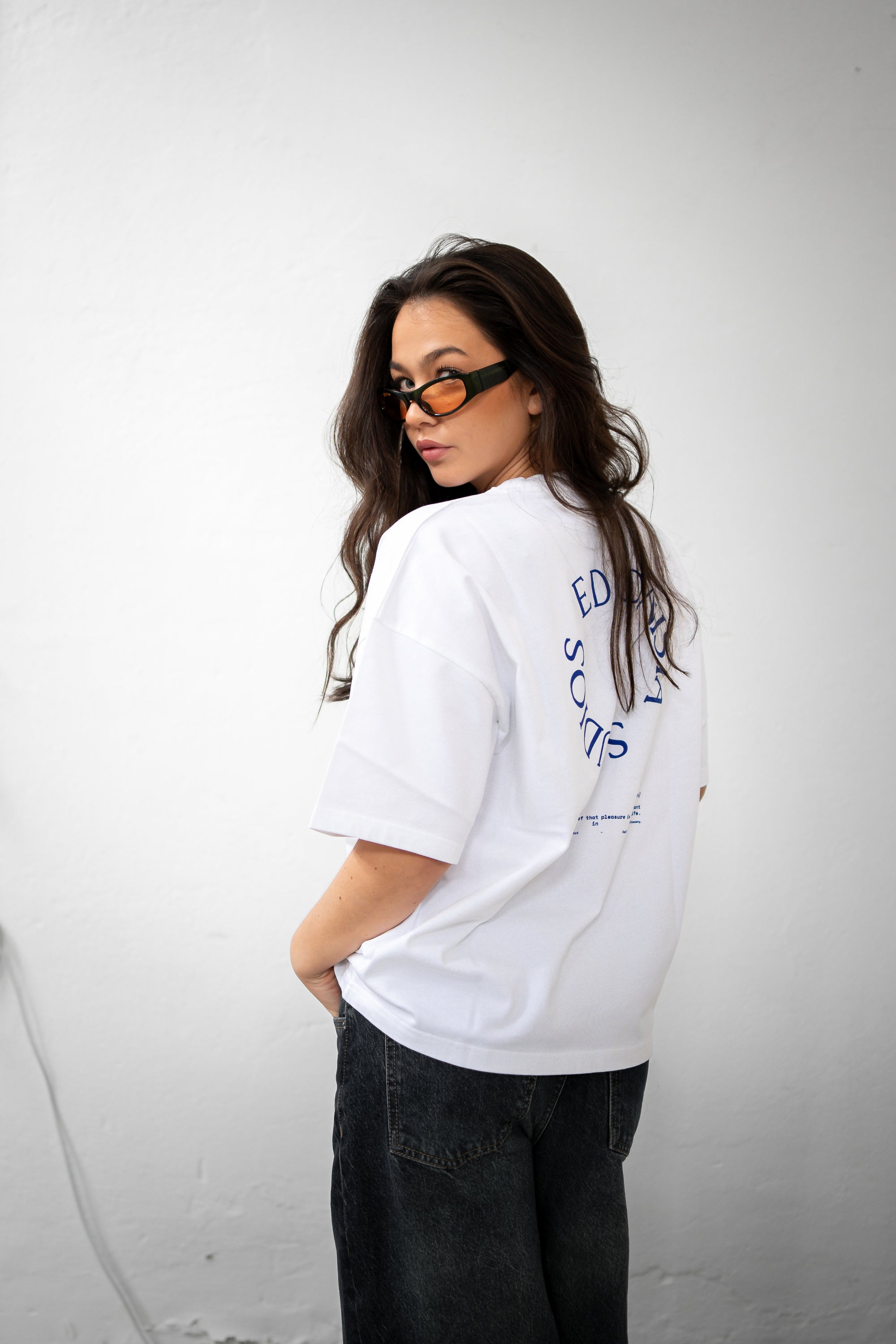 The Definition T-shirt in White/Sapphire - Edonista Studios